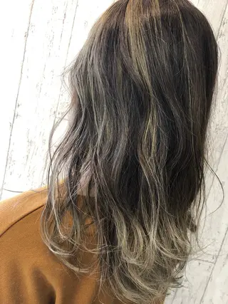 セミロング カラー Kaede .のヘアスタイル