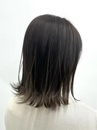 ミディアム カラー ヘアアレンジ 🦄インナーカラー 🦄貫井彩花のヘアスタイル