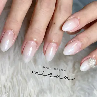 ネイル nailsalon mieuxのネイルデザイン