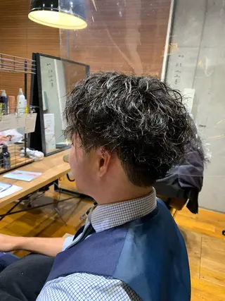 パーマ メンズ ツイスパ・波巻き 🩵片平和香奈のヘアスタイル