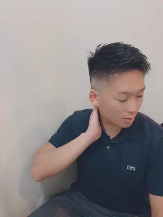 ショート 岡崎 海人のヘアスタイル