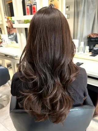 セミロング 韓国レイヤー× 艶透明感カラー大場のヘアスタイル