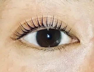 マツエク・マツパ tominaga ryokoのヘアスタイル