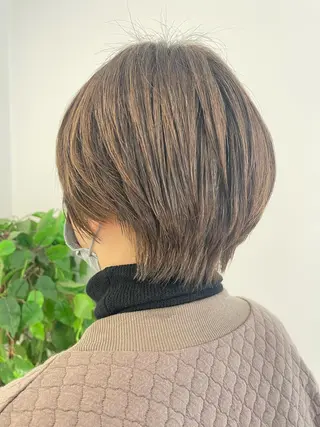 ショート 𝓜𝓮𝓛𝓲𝓟 冨樫果楠のヘアスタイル
