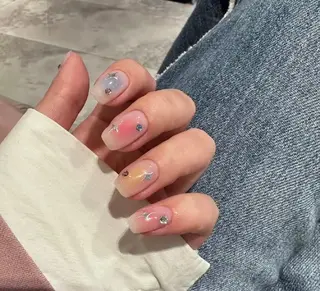 ネイル uu ネイルサロン関内🌼のネイルデザイン