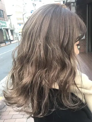 セミロング カラー 狩野 羅夢のヘアスタイル