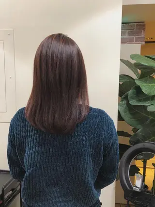 ミディアム 顔周りの垢抜けヘア 立山愛梨のヘアスタイル