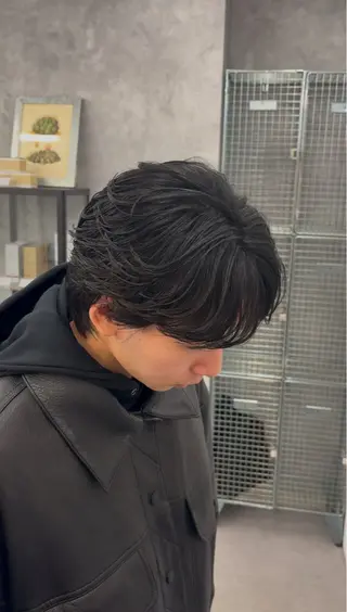ミディアム メンズ メンズバレイヤージュ 🔥メンズカット🔥のヘアスタイル