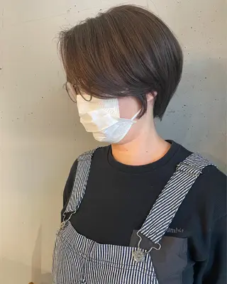 ショート カラー 東 みのりのヘアスタイル