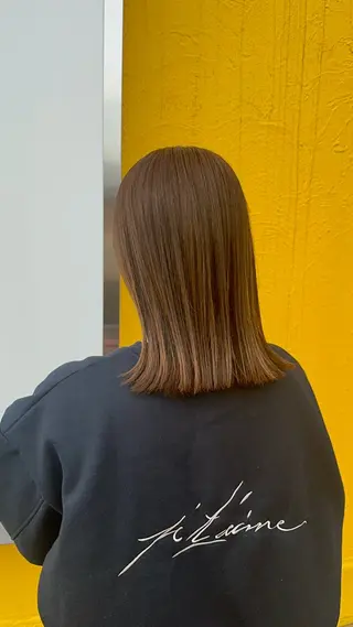 ミディアム フカサワ シホのヘアスタイル