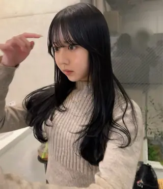 セミロング レイヤーカット 特化美容師のヘアスタイル