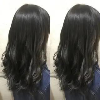 セミロング カラー 小栗 麻衣のヘアスタイル