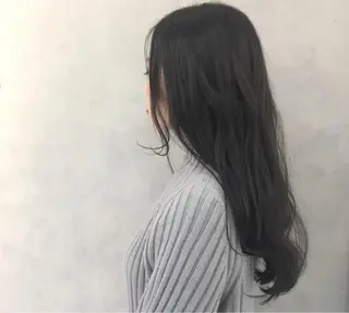 ロング カラー ︎︎🧸 ユリ ︎︎🧸のヘアスタイル