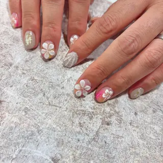 ネイル Allure小山店 Maiのネイルデザイン