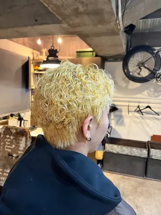 カラー パーマ メンズ 松原 樹里のヘアスタイル