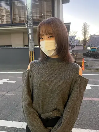 セミロング カラー マツダ レンのヘアスタイル