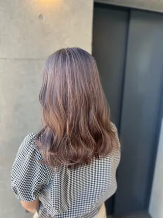 セミロング カラー 吉野 瑳桜のヘアスタイル