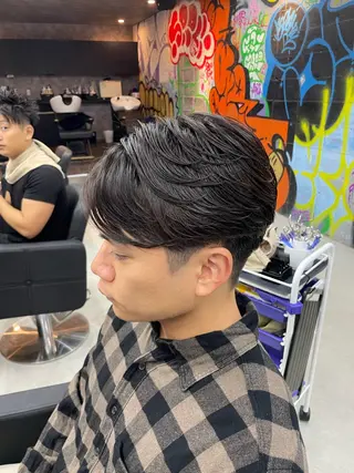 ショート メンズパーマ 毛流れ/シャドウのヘアスタイル