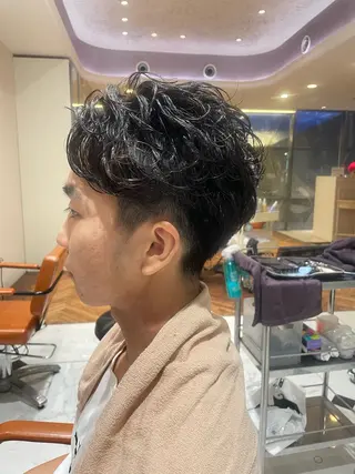 パーマ メンズ 頭から整える美容師 松田のヘアスタイル