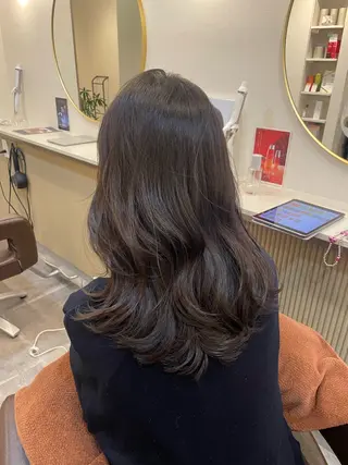 ミディアム perfumeby afloat羽南のヘアスタイル