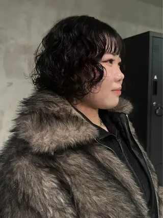 ショート パーマ レイヤーカット 🫒natsuのヘアスタイル