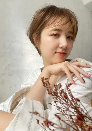 ショート カラー 一ノ瀬 暁のヘアスタイル