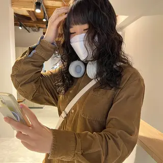 セミロング カラー パーマ io濱川 遥のヘアスタイル