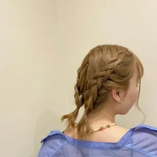 ミディアム ヘアアレンジ ワタナベ リリコのヘアスタイル