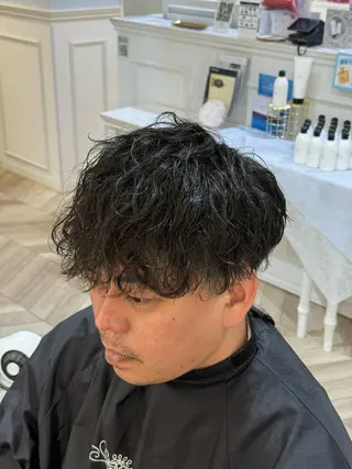 パーマ メンズ レイヤーカット/ 艶カラー🌙Rinoのヘアスタイル
