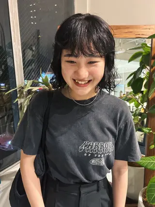 ミディアム カラー 薄暮 マツイ レンのヘアスタイル