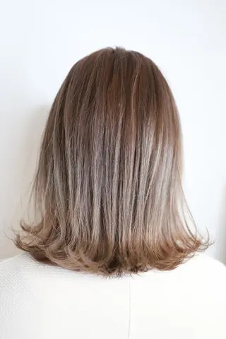 ミディアム カラー aDALil川越 ⭐️Arisaのヘアスタイル