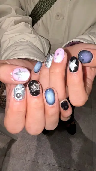 ネイル ᗰIᖇᗩ☼ 𐦍 ☼ ᑎᗩIᒪのネイルデザイン