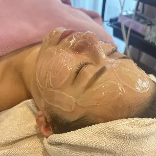 Dearly【ディアリー】所属・【Dearly】 金城智美のマツエク・マツパデザイン