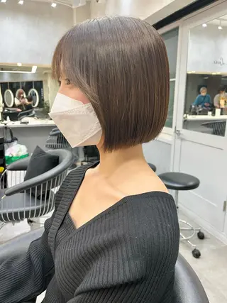 セミロング カラー ヘアアレンジ ボブ｜韓国｜美髪矯正 ｜amika🌙のヘアスタイル