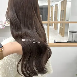 ロング カラー 柔らかオリーブ🌿 HIMARI🌻のヘアスタイル