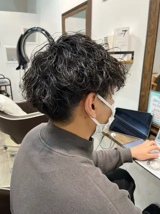 ミディアム パーマ メンズ フェード/韓国 原宿❤️🔥レンのヘアスタイル