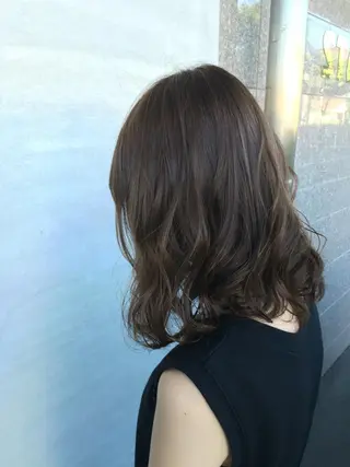 カラー mu ku.のヘアスタイル