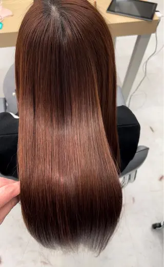 セミロング カラー 髪質改善カラー、美髪 トリートメント専門のヘアスタイル