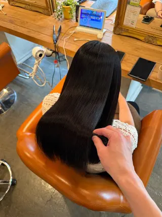 ロング 髪質改善／美髪矯正 林田和真のヘアスタイル