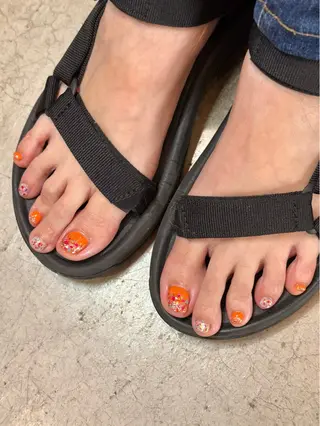 ネイル シモダ カスミ 🦀 @ksm_smdのネイルデザイン