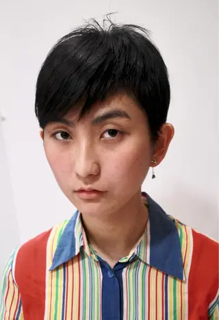 ショート カラー 秋葉 一郎のヘアスタイル
