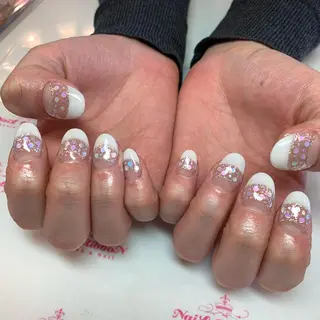 ネイル ネイルリボン 受付スタッフのネイルデザイン