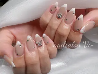 ネイル ✨Nailsalon Vi+✨のネイルデザイン