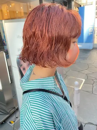 ショート パーマ 菅沼 紀世／顔周りレイヤーのヘアスタイル