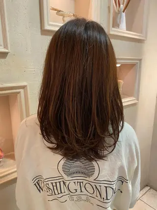 ミディアム 井上 日菜乃のヘアスタイル