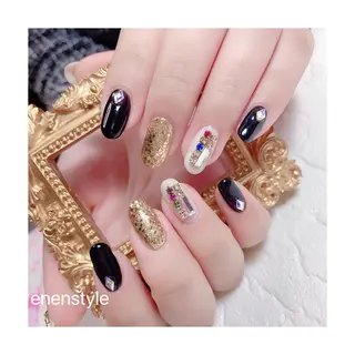ショート ネイル 👑enen style👑のネイルデザイン