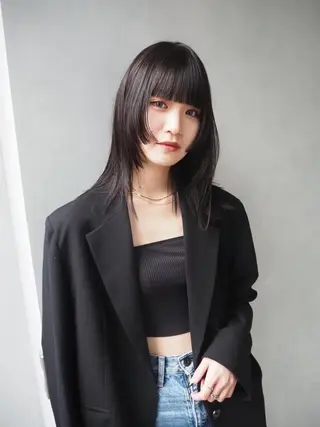ミディアム カラー パーマ CEINE loqのヘアスタイル