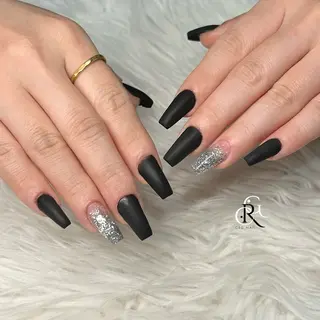 ロング 美フォルムスカルプ✨ RENAのネイルデザイン