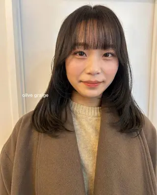ミディアム レイヤーカット/ 透明感カラーmikuのヘアスタイル