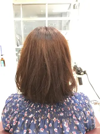 ショート カラー 中村 よしひでのヘアスタイル